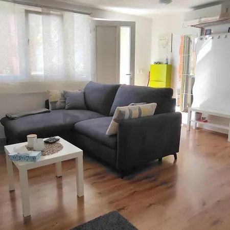 Apartment Modern In *