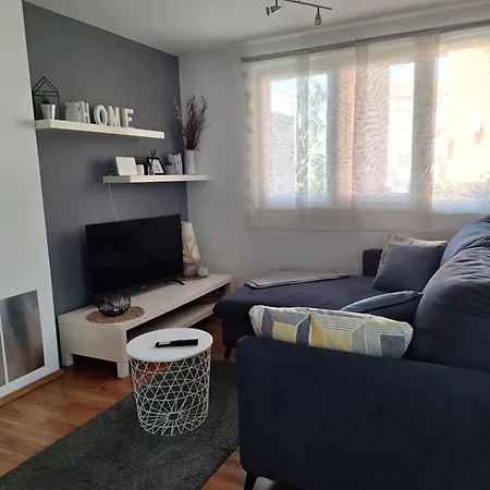 Modern In Apartmán *